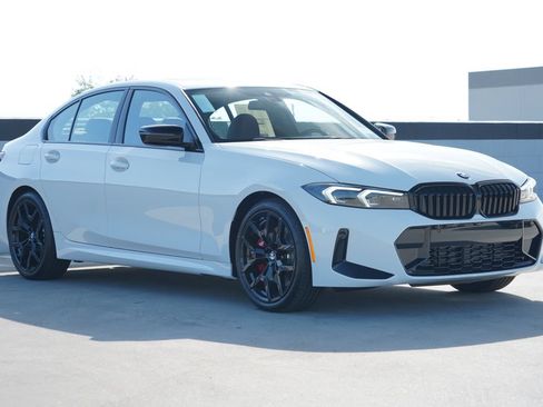 New 2026 BMW 330i Sedan w/ M Sport Package RWD image 3