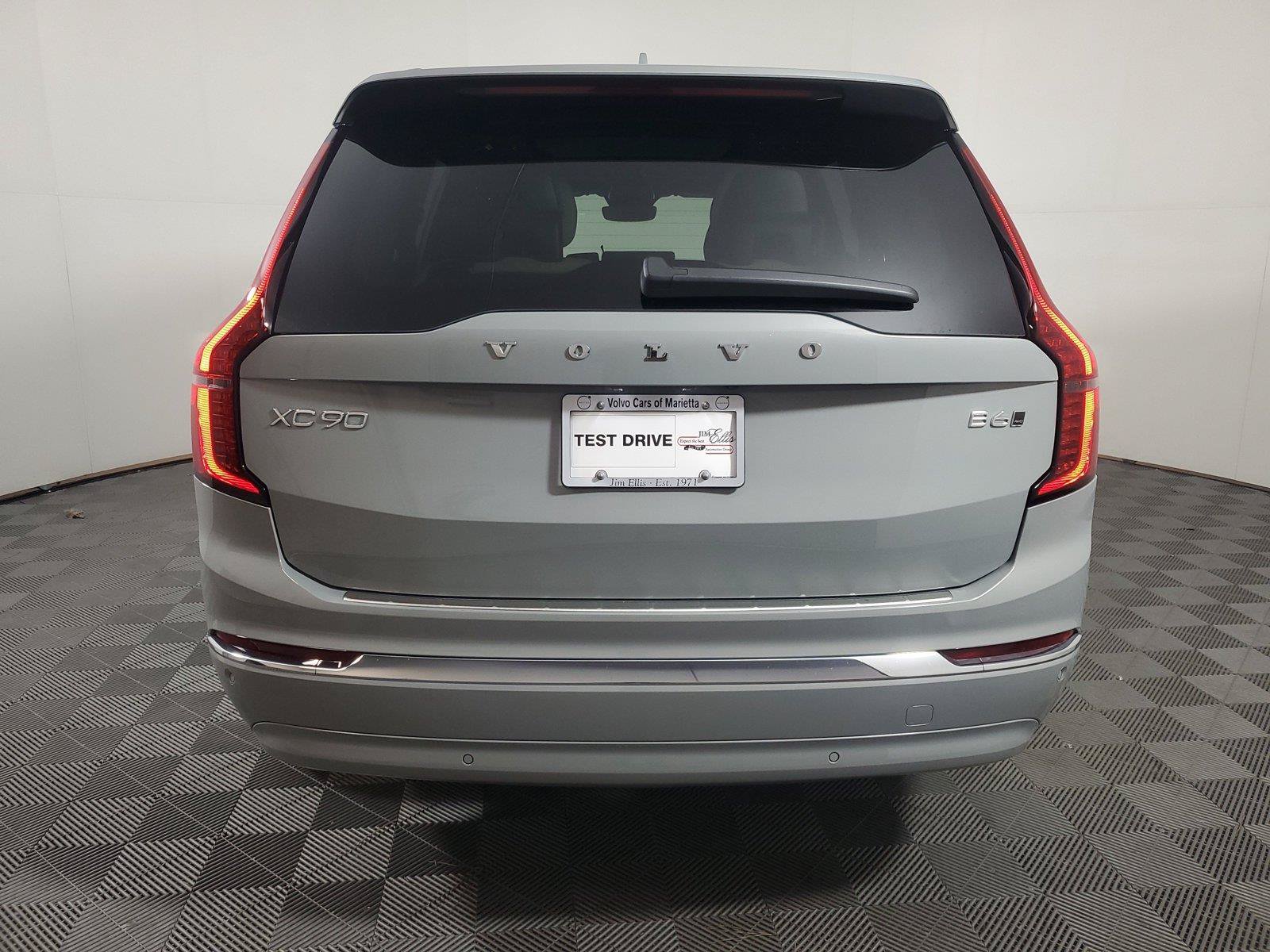 Used 2026 Volvo XC90 B6 Plus w/ Protection Package Premier AWD/4WD image 5