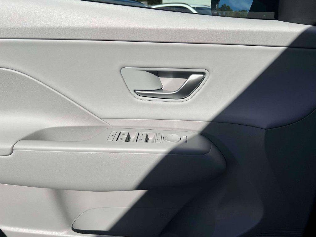 New 2027 Hyundai Kona SEL Premium AWD/4WD image 12