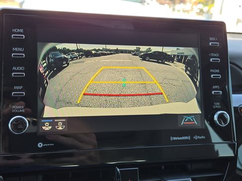 Used 2021 Toyota Camry XSE FWD image 33