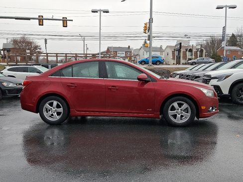 Used 2014 Chevrolet Cruze LT w/ All-Star Edition image 9