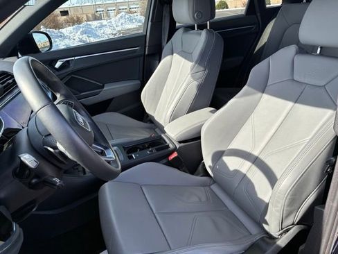 Used 2024 Audi Q3 2.0T Premium Plus w/ Premium Plus Package image 11