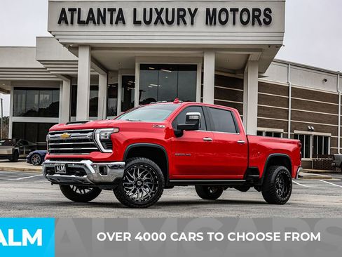 Used 2024 Chevrolet Silverado 2500 LTZ w/ LTZ Premium Package image 3