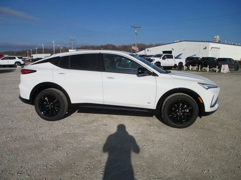 New 2026 Buick Envista Sport Touring w/ Convenience I Package image 2