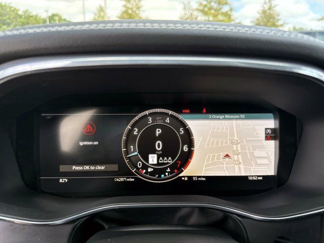 Used 2024 Jaguar F-PACE R-Dynamic S AWD/4WD image 31