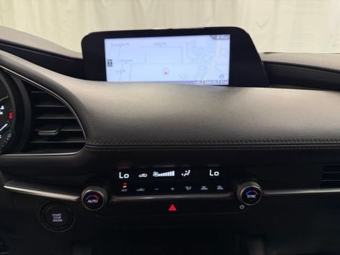 Used 2024 MAZDA MAZDA3 s FWD image 15
