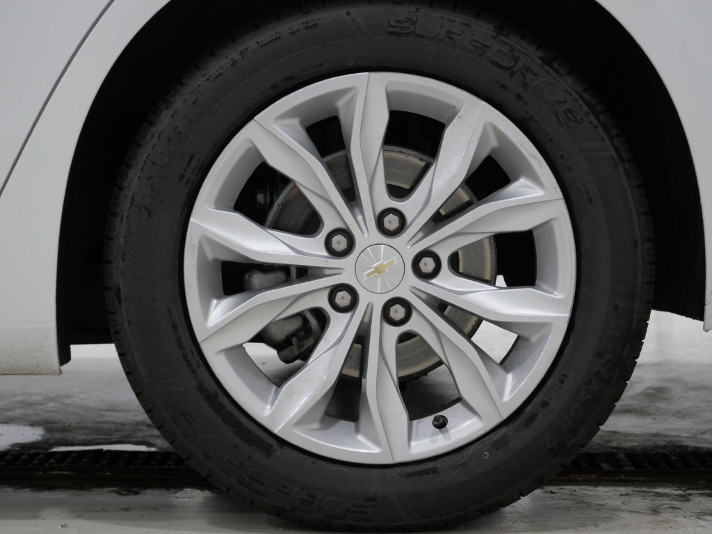 Used 2024 Chevrolet Malibu LT FWD image 9