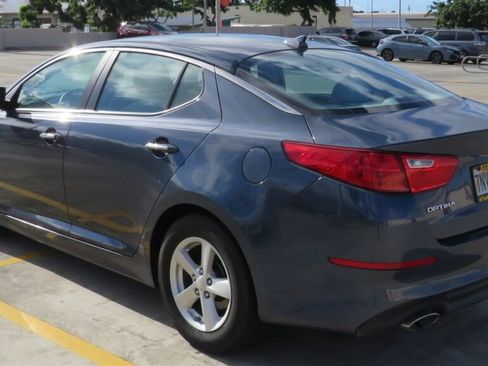 Used 2015 Kia Optima LX FWD image 3