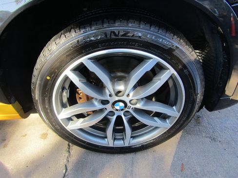 Used 2017 BMW X4 M40i image 17