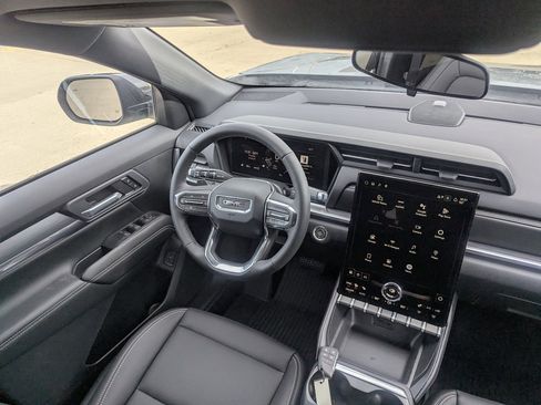 New 2026 GMC Terrain Elevation w/ Elevation Premium Package image 17