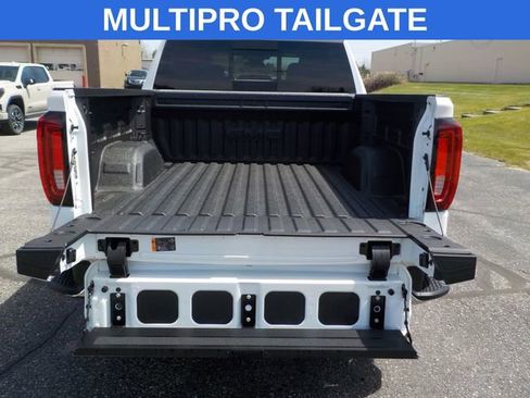 New 2026 GMC Sierra 1500 SLT w/ SLT Premium Package AWD/4WD image 5