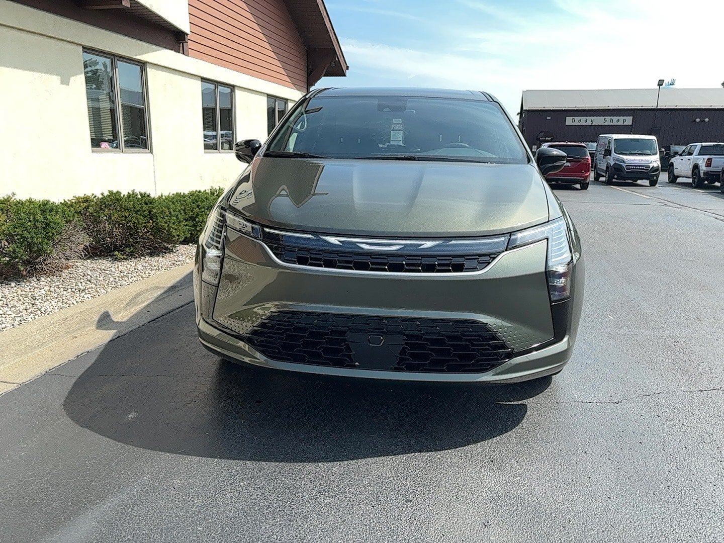 New 2027 Chrysler Pacifica Select AWD/4WD image 3