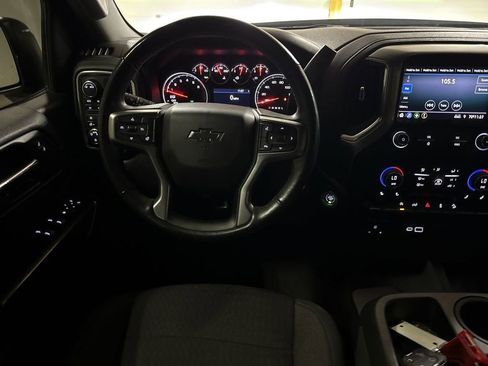 Used 2020 Chevrolet Silverado 1500 LT Trail Boss w/ Convenience Package AWD/4WD image 11