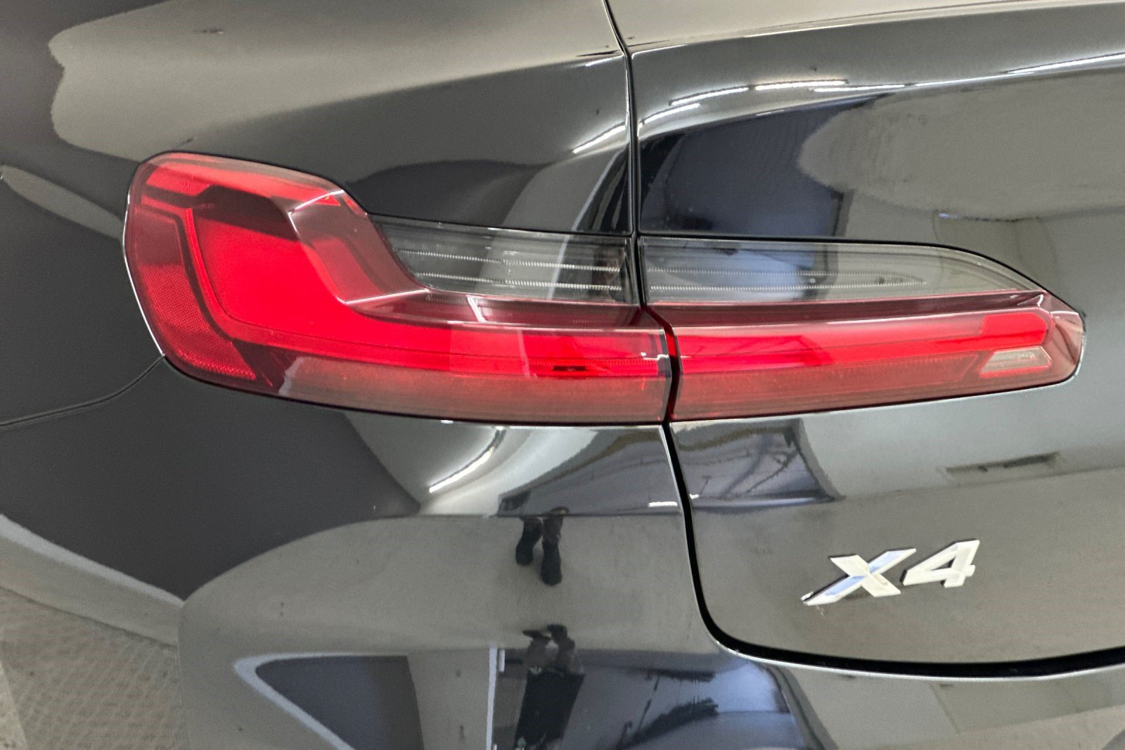 Used 2024 BMW X4 xDrive30i w/ Premium Package AWD/4WD image 30