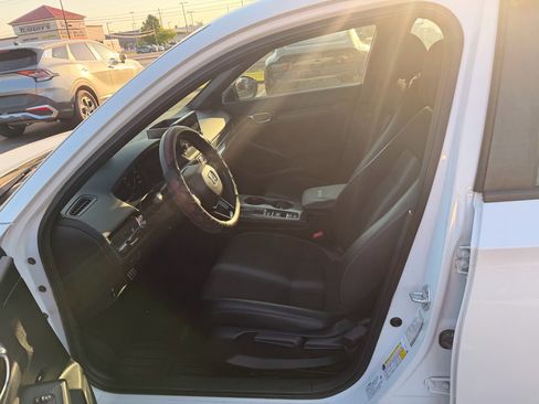 Used 2022 Honda Civic Sport image 6