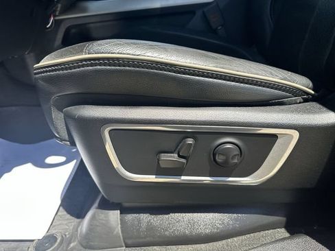 Used 2022 RAM 1500 Laramie AWD/4WD image 37