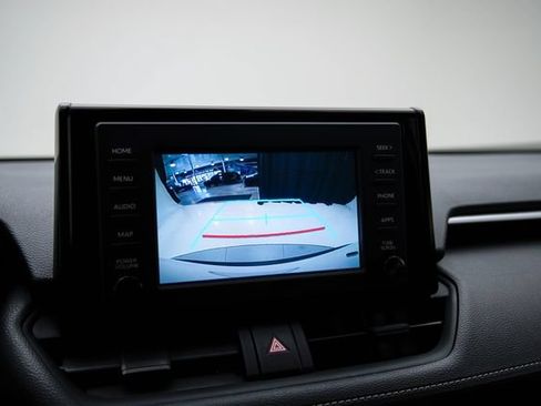 Used 2019 Toyota RAV4 LE w/ All Weather Liner Package AWD/4WD image 20