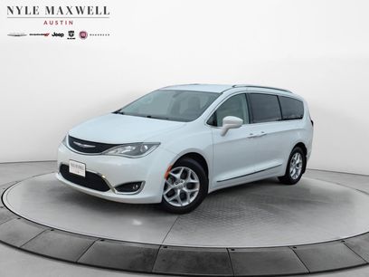 Used 2017 Chrysler Pacifica Touring-L Plus w/ Tire & Wheel Group