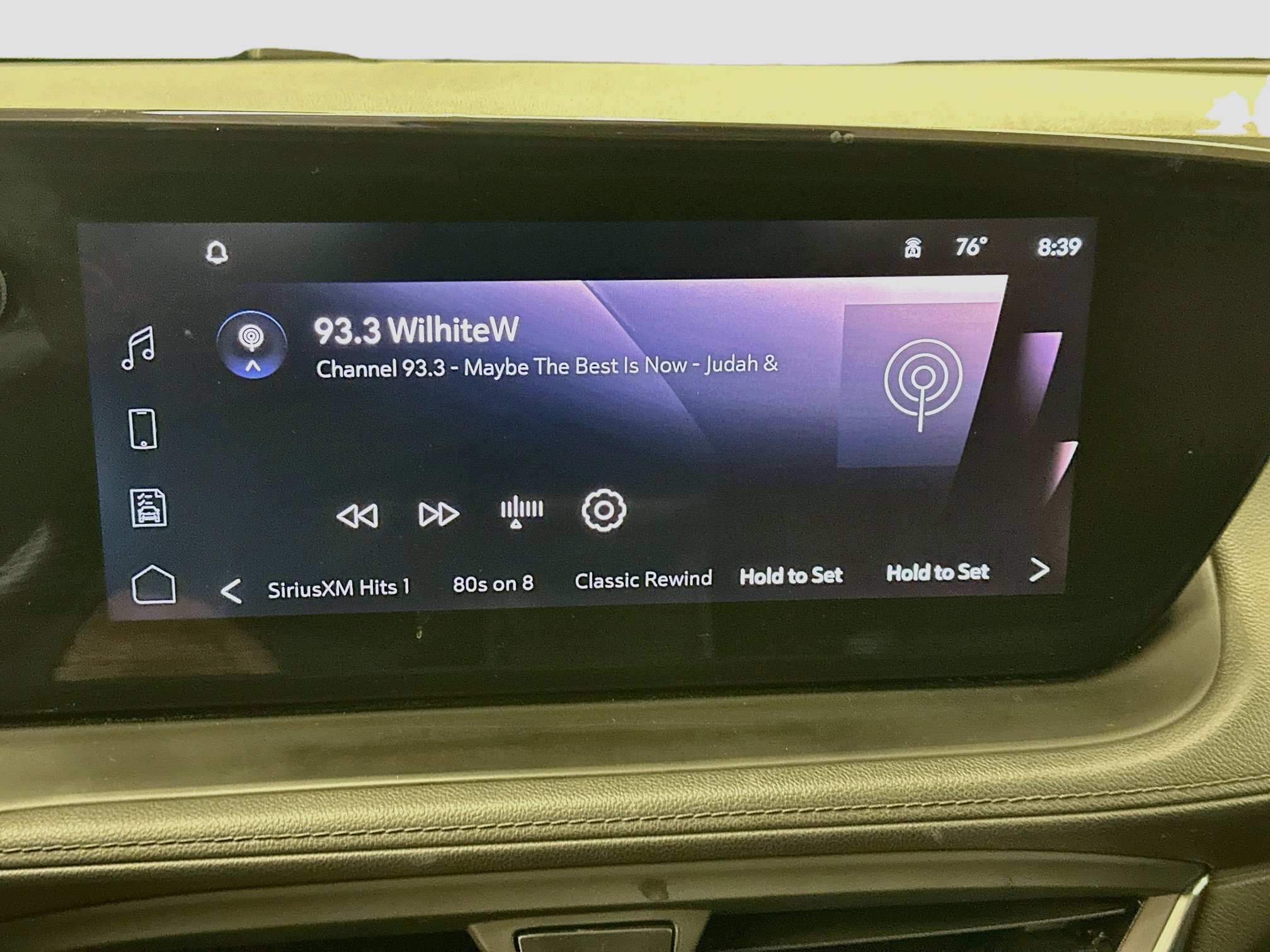 Used 2025 Buick Encore GX Preferred AWD/4WD image 21