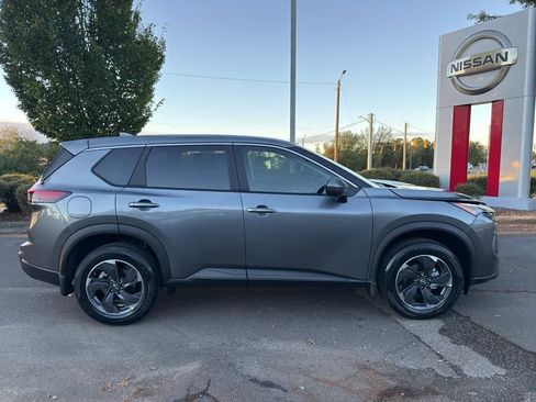 New 2026 Nissan Rogue SV image 8