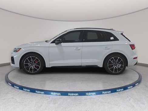 Used 2025 Audi SQ5 Premium Plus w/ Premium Plus Package image 8