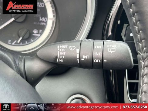 Certified 2024 Toyota Highlander XLE AWD/4WD image 28
