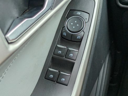 Used 2023 Ford Explorer XLT w/ Equipment Group 202A AWD/4WD image 20
