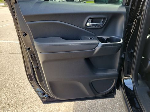 Used 2023 Honda Ridgeline RTL image 13
