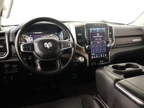 Used 2022 RAM 1500 Laramie AWD/4WD image 2