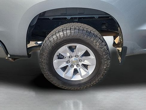 Used 2023 Chevrolet Silverado 1500 LT w/ LPO, Dark Essentials Package AWD/4WD image 9