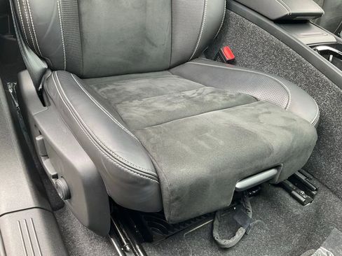 Used 2021 Volvo XC40 P8 Recharge AWD/4WD image 65