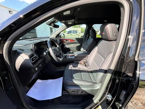Used 2026 Chevrolet Traverse Z71 w/ Enhanced Driving Package AWD/4WD image 14