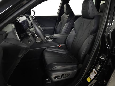 Used 2024 Lexus TX 500h AWD w/ Technology Package image 18