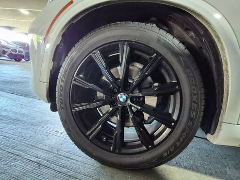 Used 2020 BMW X5 xDrive40i w/ M Sport Package AWD/4WD image 23