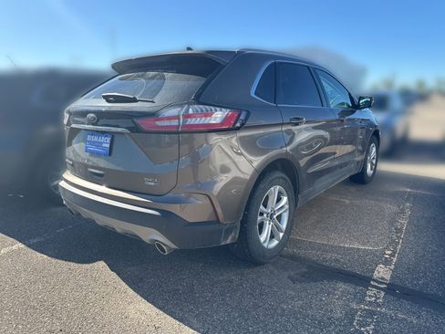 Used 2019 Ford Edge SEL w/ Equipment Group 201A AWD/4WD image 3