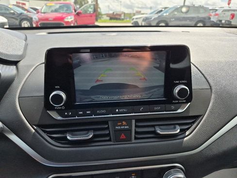 Used 2021 Nissan Altima 2.5 S FWD image 24