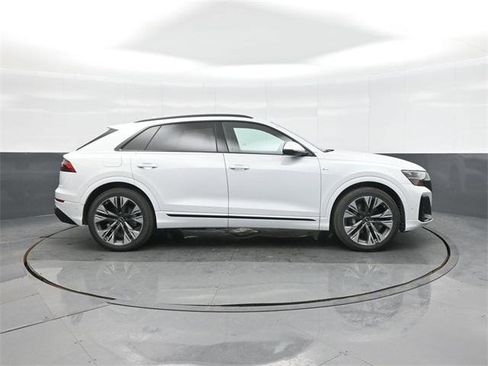 New 2026 Audi Q8 Premium Plus image 8