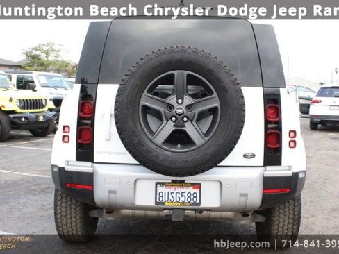 Used 2021 Land Rover Defender 110 image 4