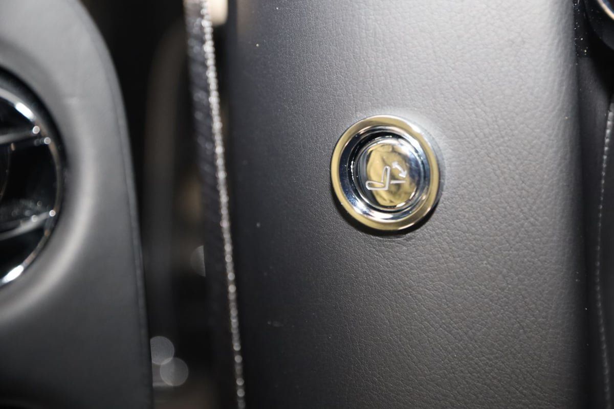 Used 2024 Rolls-Royce Cullinan Black Badge AWD/4WD image 88