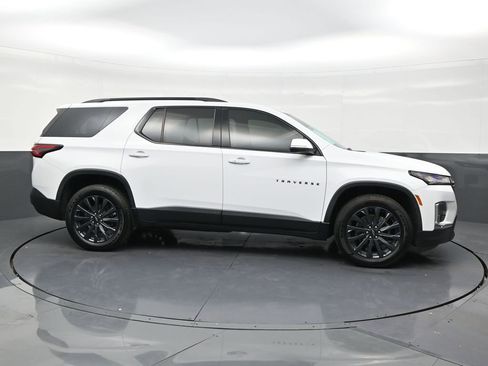 Used 2022 Chevrolet Traverse RS FWD image 6
