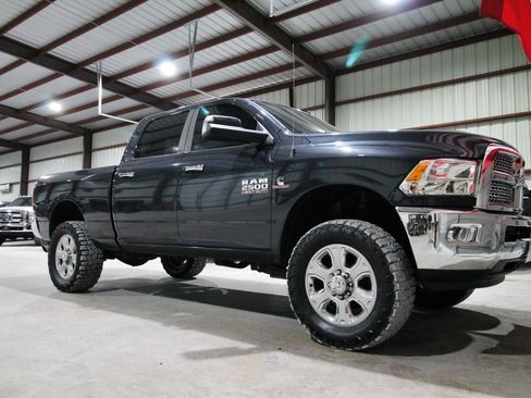 Used 2016 RAM 2500 SLT w/ Luxury Group AWD/4WD image 15