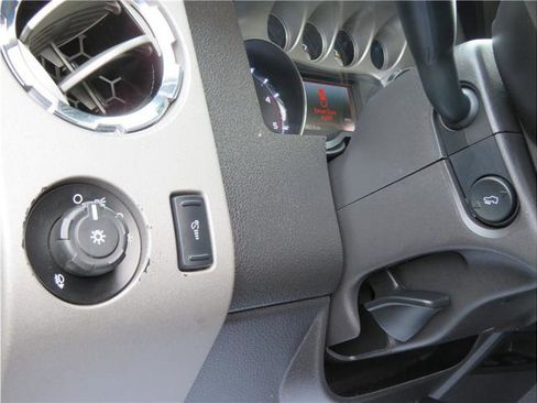 Used 2015 Ford F250 Lariat w/ Lariat Ultimate Package image 10