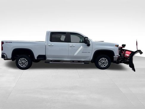 Used 2023 Chevrolet Silverado 2500 LT AWD/4WD image 7