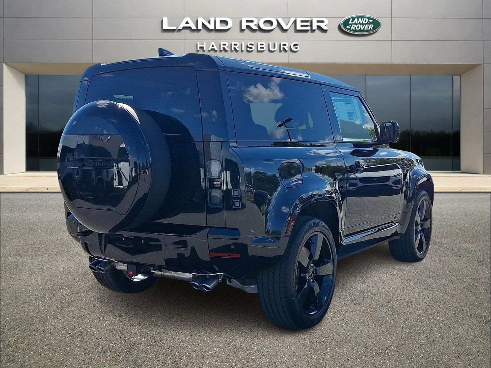 New 2026 Land Rover Defender 90 V8 AWD/4WD image 4
