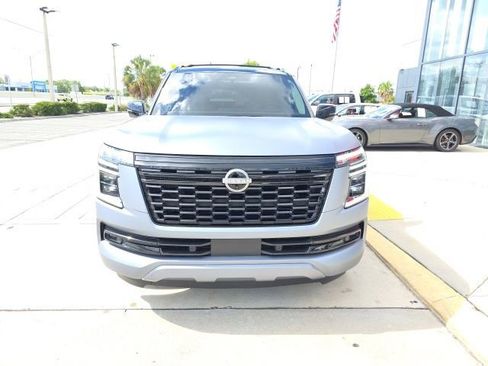 Used 2025 Nissan Armada Platinum Reserve RWD image 9