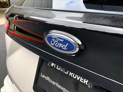 Used 2019 Ford Edge ST image 7