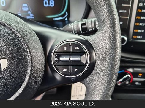 Used 2024 Kia Soul LX w/ Option Group 015 FWD image 18