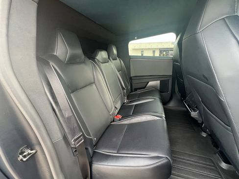 Used 2024 Tesla Cybertruck AWD Crew Cab image 17