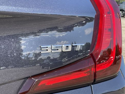 Used 2023 Cadillac XT4 Premium Luxury w/ Technology Package AWD/4WD image 40