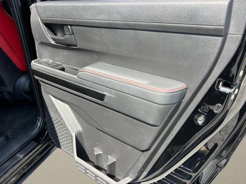 Used 2024 Toyota Tacoma TRD Pro image 17